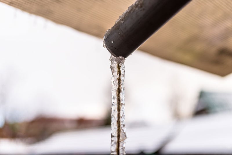 how to prevent pipes from freezing