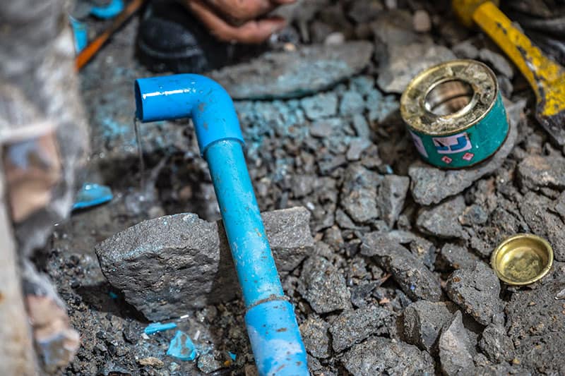leaking-pipe-repair-2
